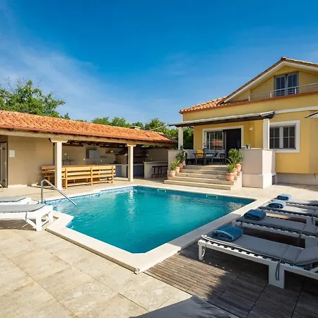 Vila Krase Rakalj